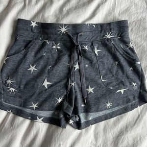 WILDFOX Star Print Lounge Shorts in SIZE SMALL